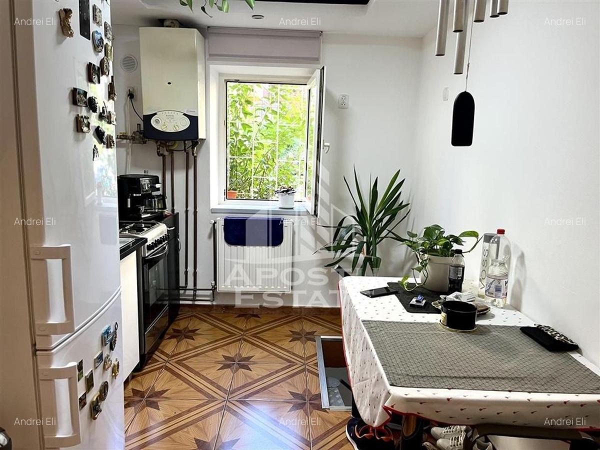 Apartament cu 2 camere si boxa situat in zona Soarelui - 2