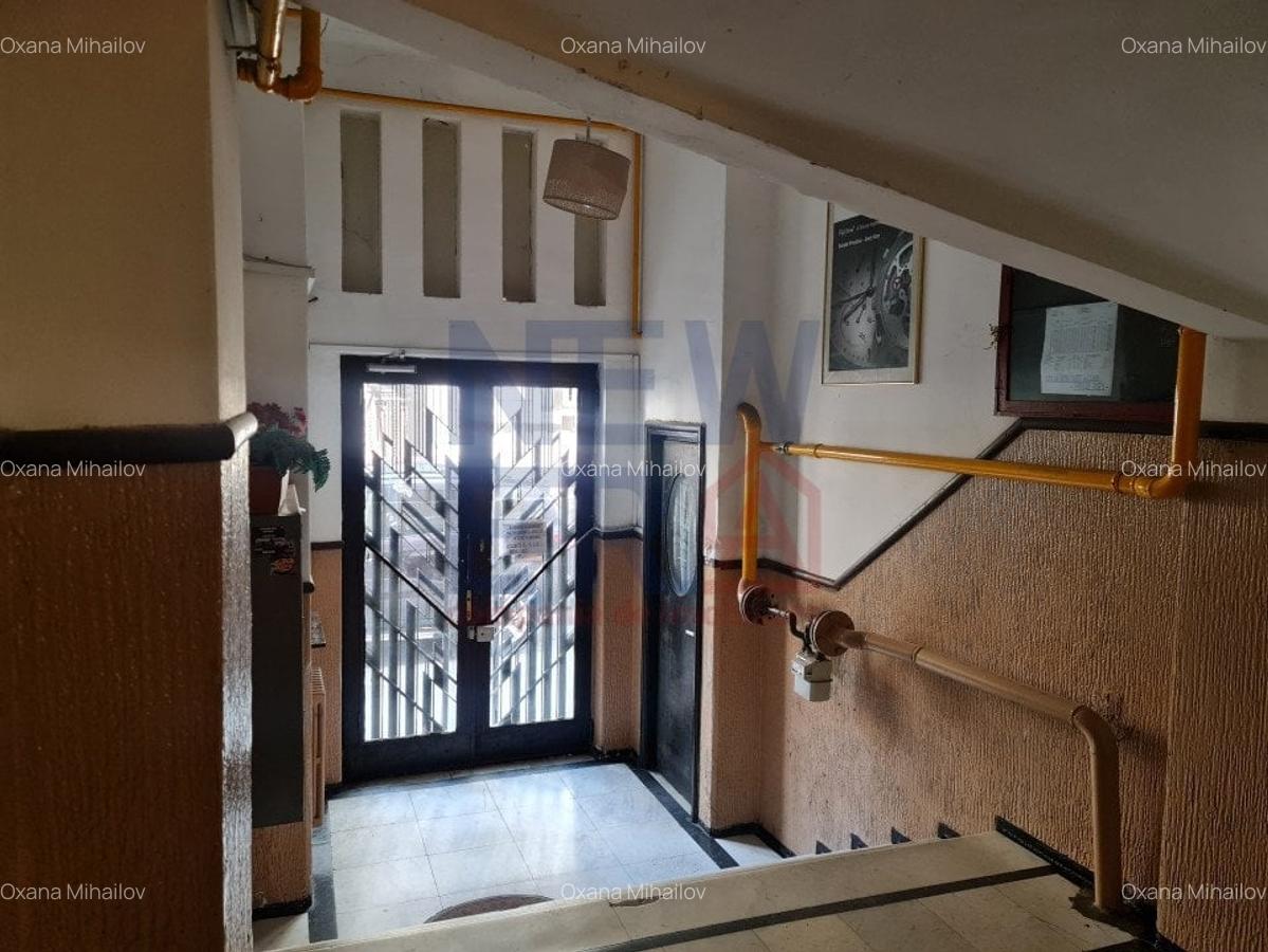 Apartament cu 4 camere semidecomandat în Universitate - 11