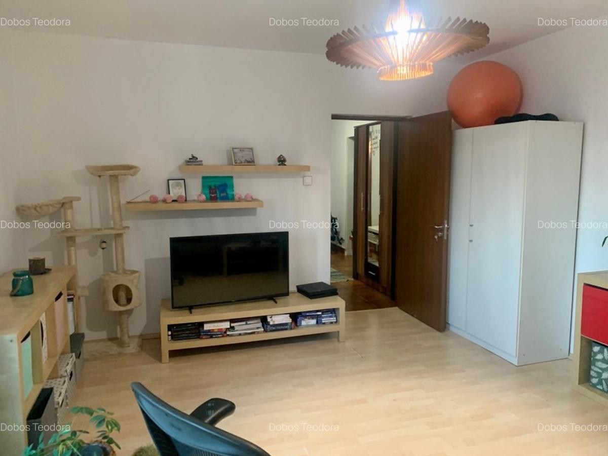 Ap. 2 camere - Vitan Mall, 60 mp utili, mobilat, str. Vlaicu-Voda - 6