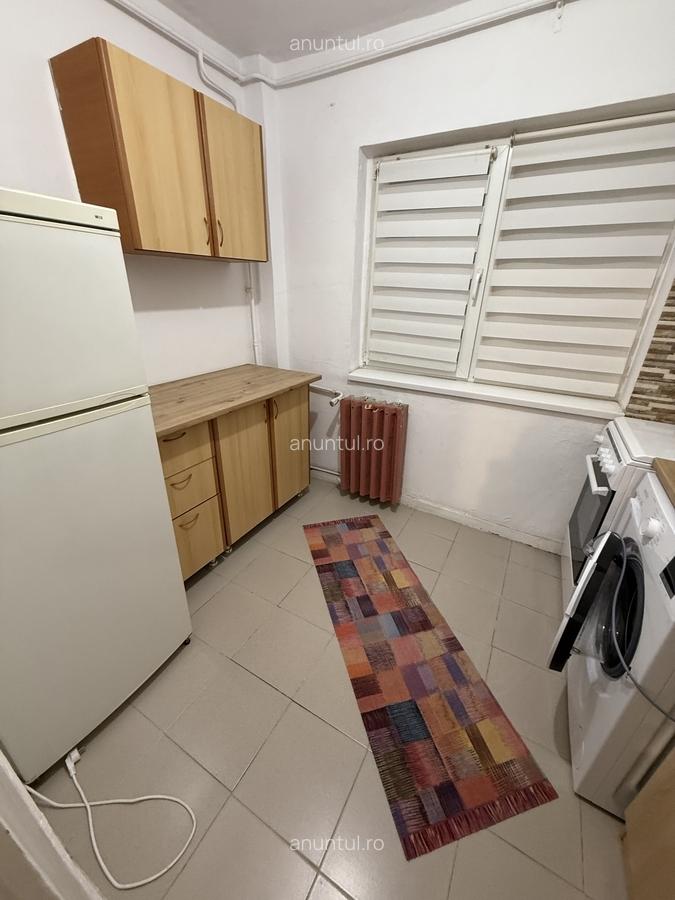 Militari, Politehnica - 8