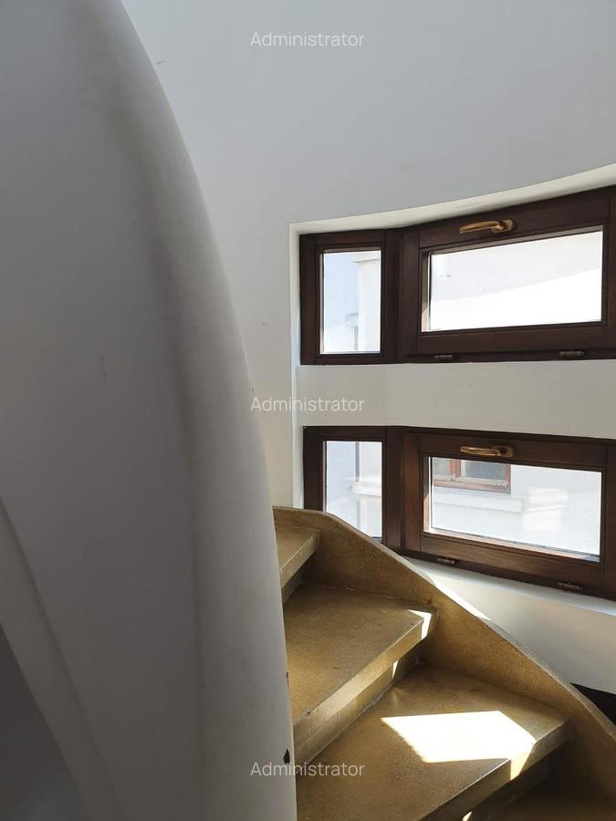 Piata Muncii-Decebal, vila 400mp /12 camere, curte 200mp - 7