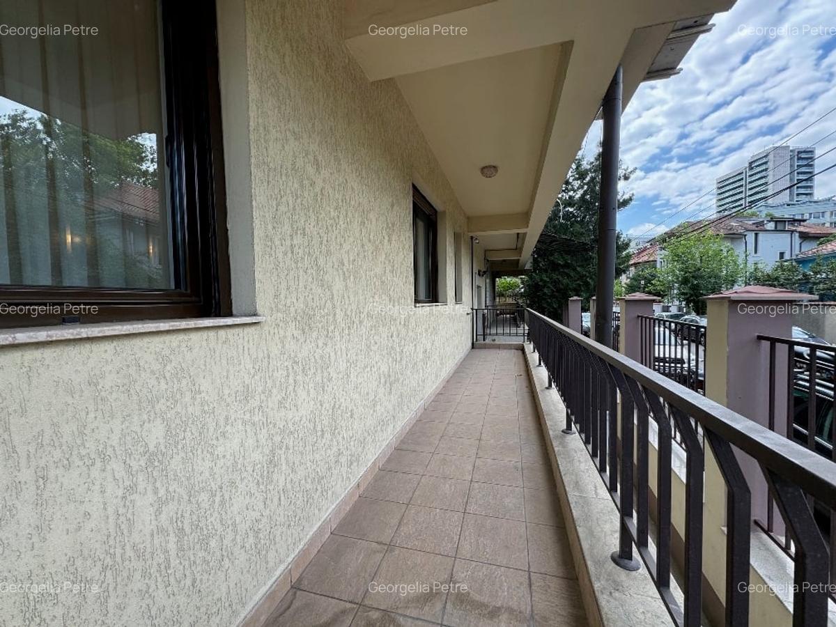 Apartament spatios cu terasa 20mp, garaj si boxa// Clucerului - 19