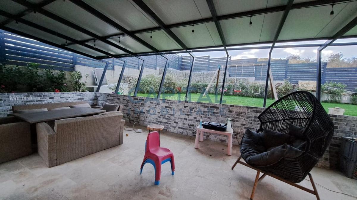 Casa frumoasa, strada privata asfaltata, panorama superba - 11