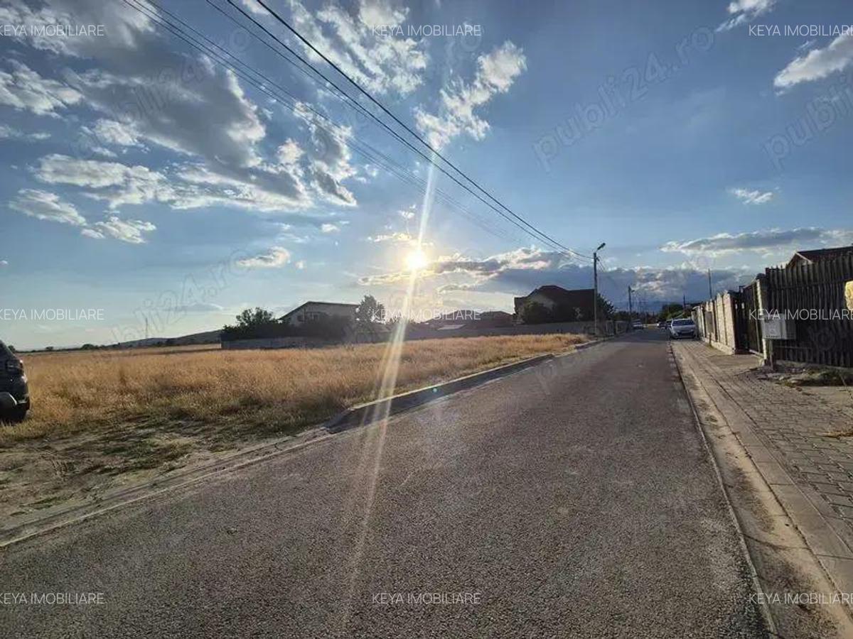 De vanzare 4 parcele de teren intravilan in Targu Jiu, pe Aleea Mehedin?i - 2