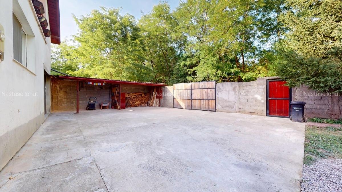 Casa cu curte si gradina, recent renovata, zona linistita, la 15 min de Brasov - 16