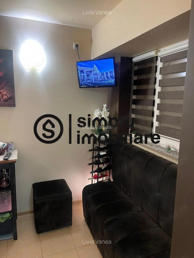 Garsoniera decomandata -Rovine - 6