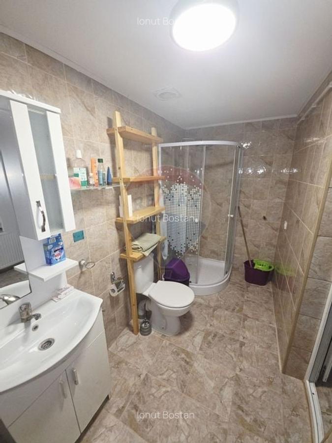 Casa / Vila cu 4 camere de vanzare Tarcau - 6