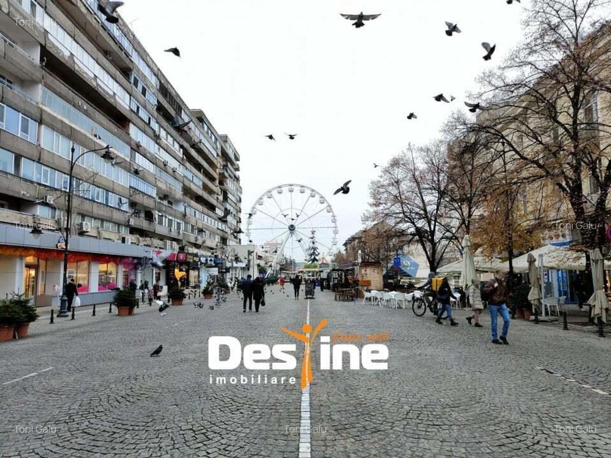 Spa?iu comercial 40 mp ultracentral, pietonal ?tefan cel Mare, utilat cu AC - 3