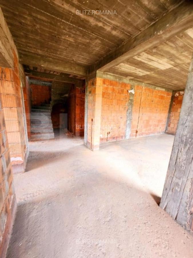 Casa P + M Craiova, zona Tancodrom, la rosu cu posibilitate de finisare completa - 6