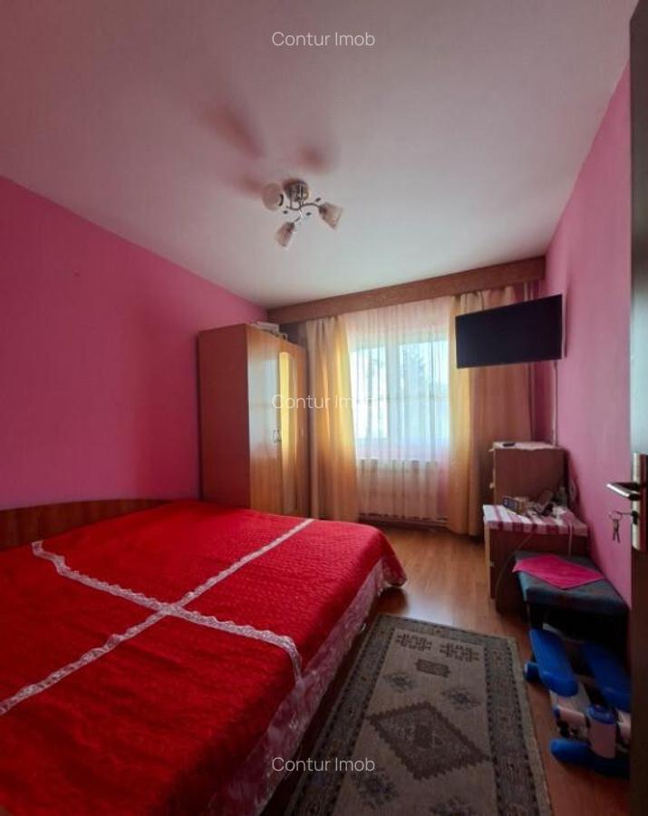 Zona Orizont - 3 camere semidecomandat/balcon/mobilat/centrala/ etaj 2 - 4