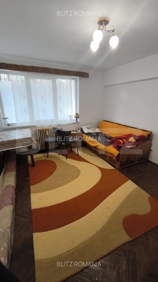 Apartament 2 camere, semidecomandat, parter inalt, 45 mp, zona Ultracentral - 2