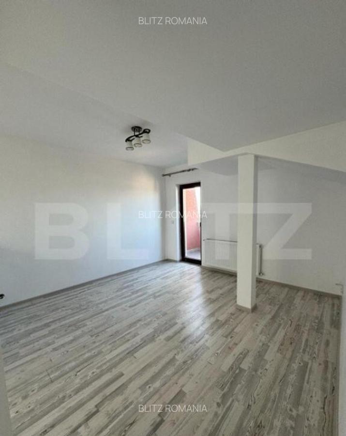 Apartament 3 camere, 100mp, situat pe 2 niveluri, zona Radau - 2