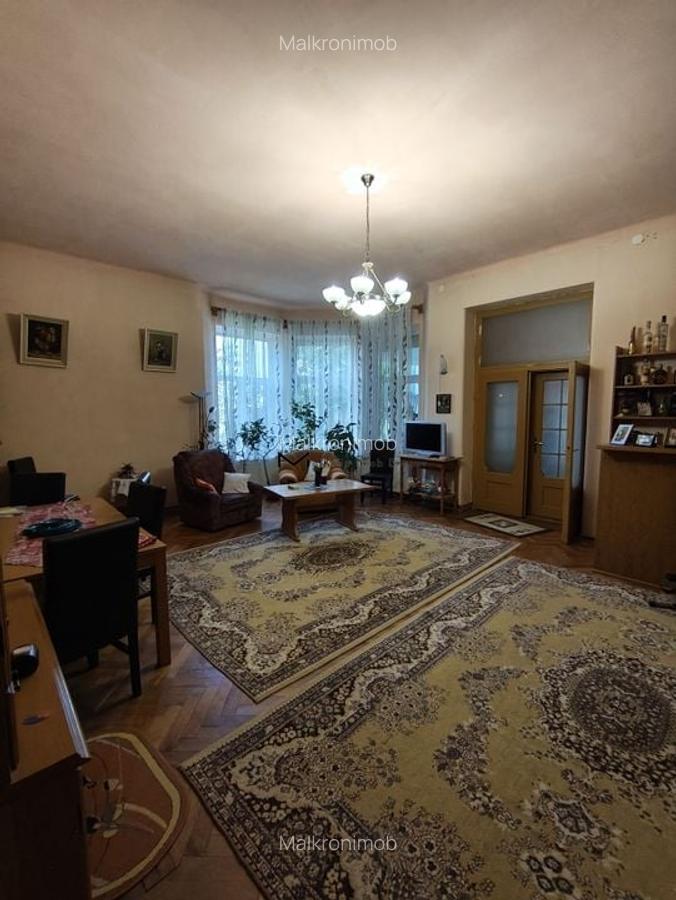 De vânzare: Două apartamente într-un imobil - Parter + Mansardă + Pod - 6
