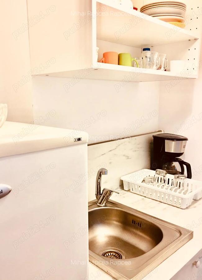 Ofer spre inchiriere garsoniera Pia?a Norilor, Sector 4 - 8