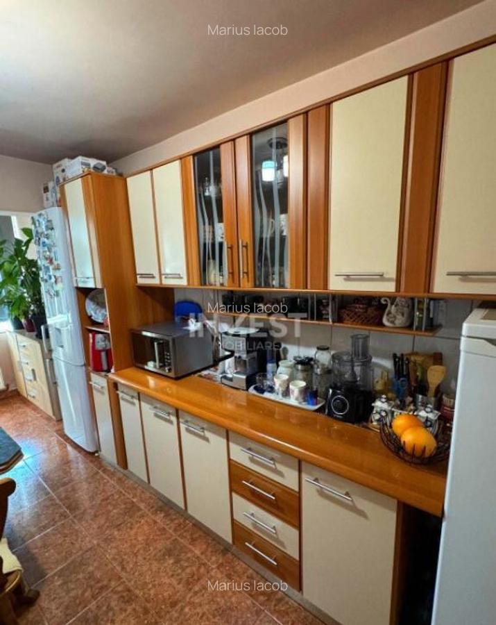 Apartament 3 camere-Metalurgie-Gradinari-etaj intermediar-bl - 9