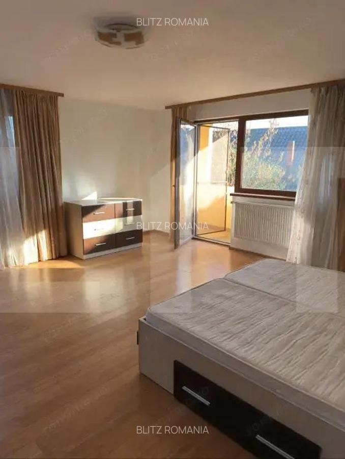 Casa tip duplex, 5 camere, 260 mp, teren de 750 mp, Botosani - 3