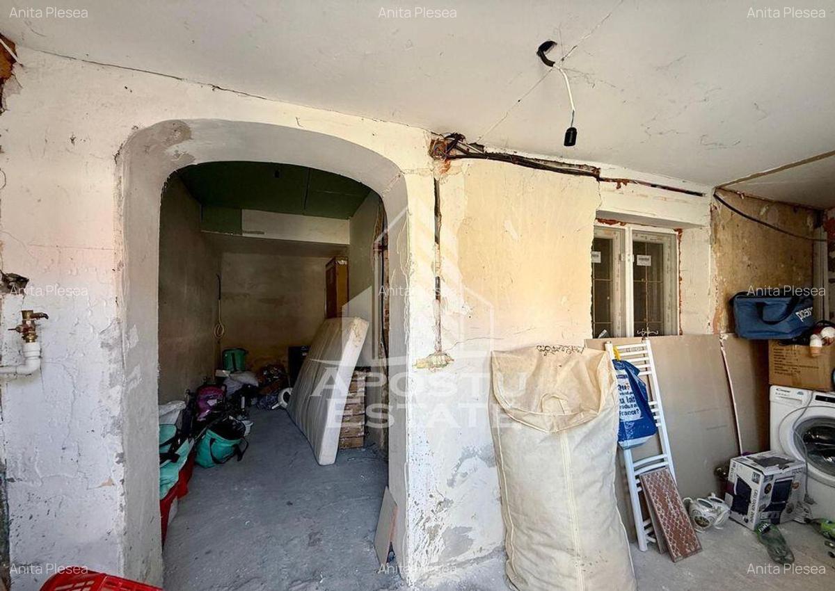 Apartament o camera, 31mp,curte comuna,zona Lunei - 7