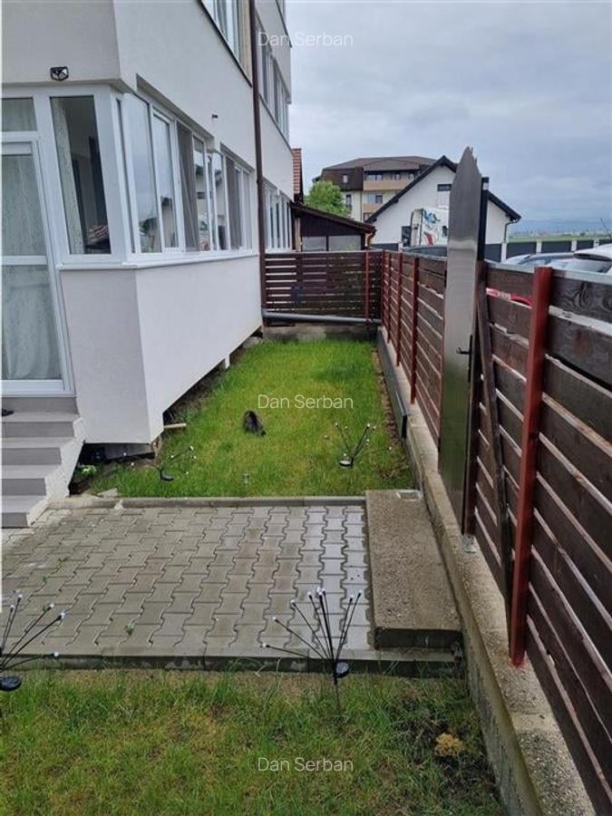 Apartament de doua camere cu teren de 300 mp pe CF  zona Sanpetru - 5