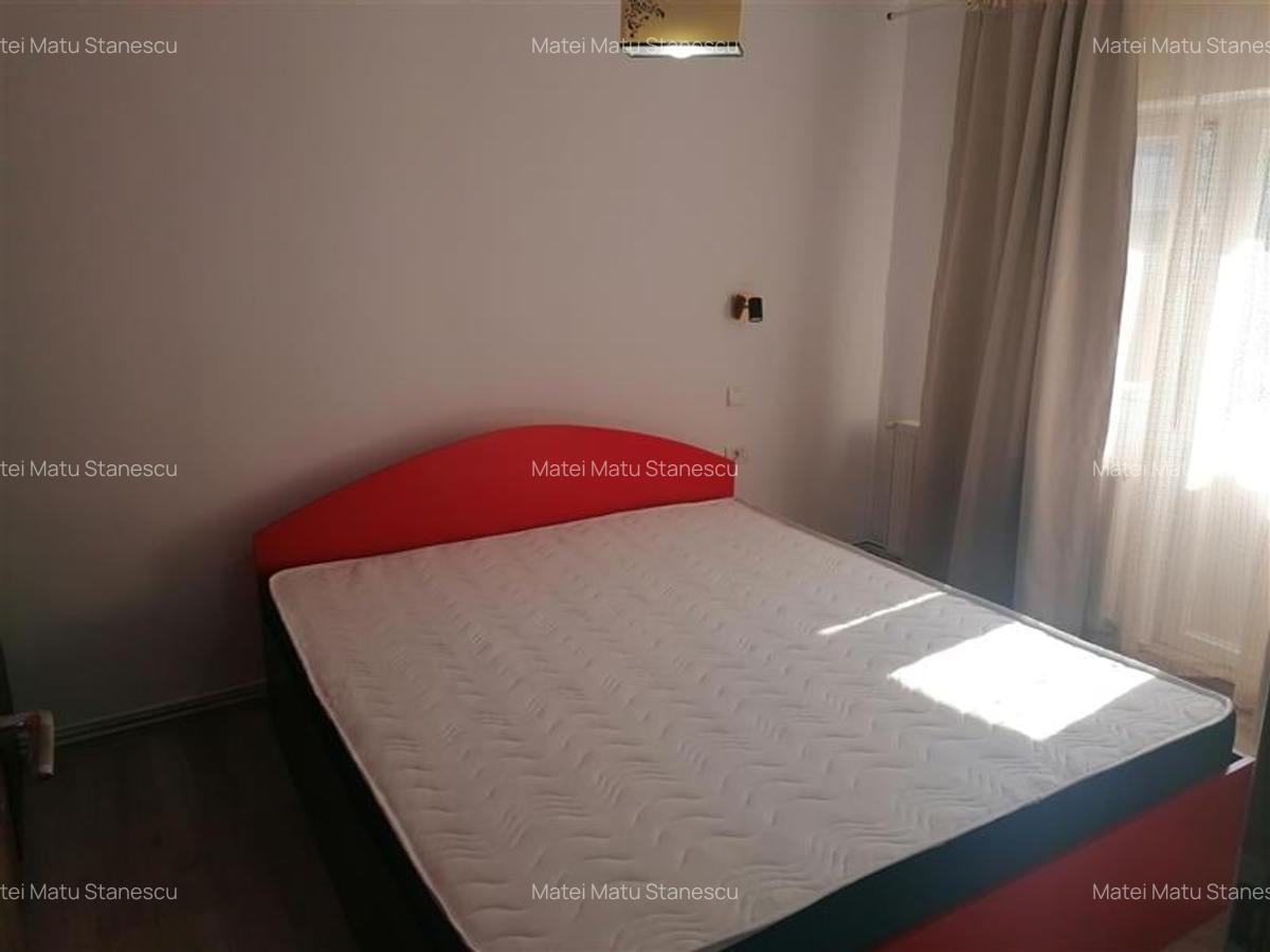 Apartament cu 3 camere semidecomandat în Soarelui - 3