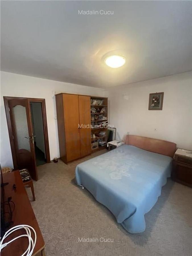 LIPOVEI - Casa/Vila - 8 cam - 4 bai - curte - toate utilitatile - 1