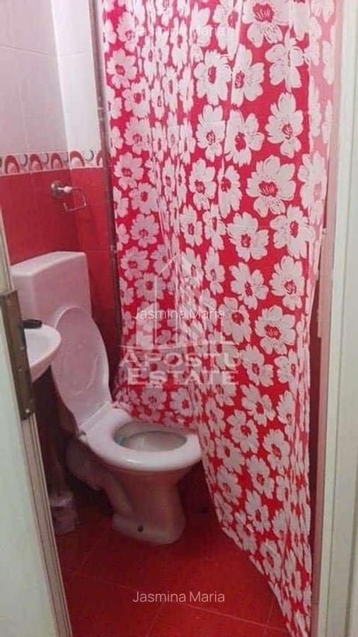 Garsoniera in zona Complexului Studentesc, etaj intermediar - 4