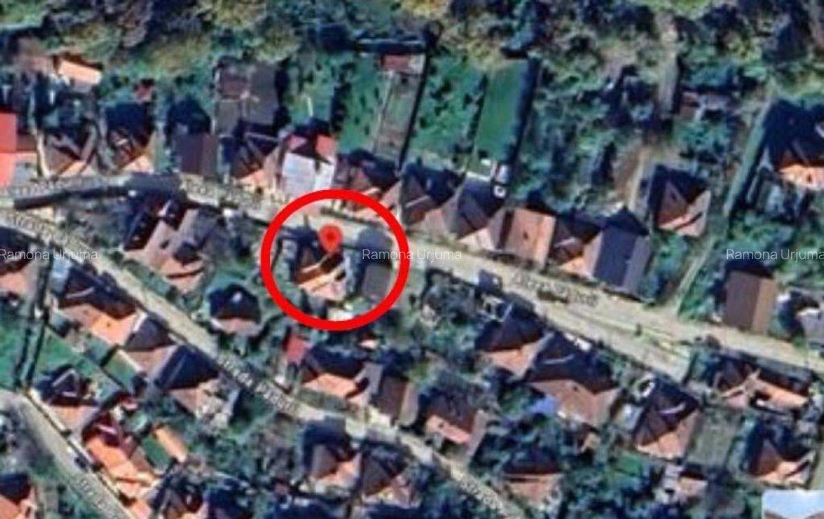 Cota de 1/2 din casa si teren- municipiul Hunedoara, jude... - 3