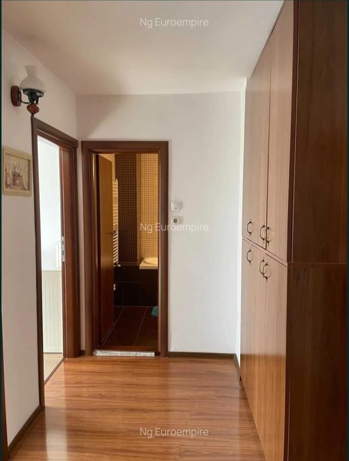 Apartament de inchiriat cu 3 camere, zona Inel 2 - 4