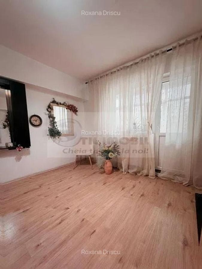 Ap decomandat 3 camere - Tătărași, 75 mp, locație excelentă 140000 EUR - 2
