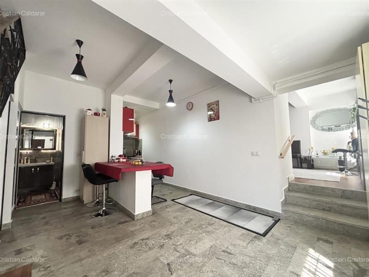 Casă cu 3 camere în Central - 9