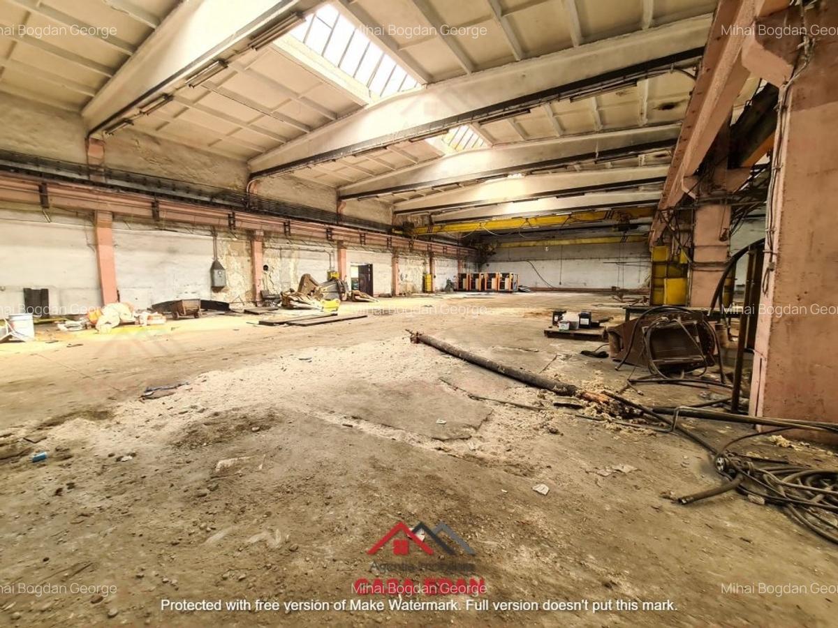 Hale industriale in Campina, 5444 mp total, teren 16.598 mp! - 9