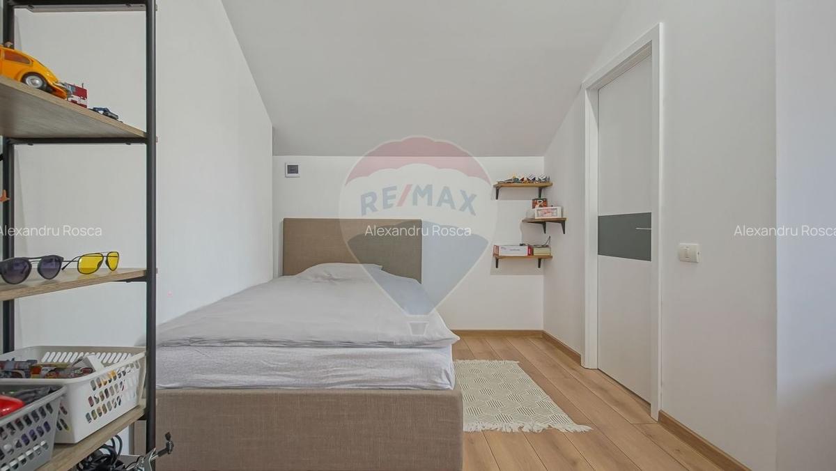Casa tip duplex de vanzare - Str. Cavalului, cartier Stupini, Brasov - 20 Casa tip duplex de vanzare - Str. Cavalului, cartier Stupini, Brasov - 20