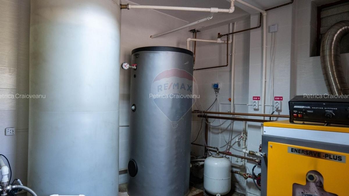 Oferta - vanzare pensiune 10 camere si casa de vacanta, Slanic Prahova - 45