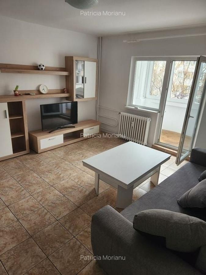 De închiriat apartament 3 camere Piața Muncii - 1