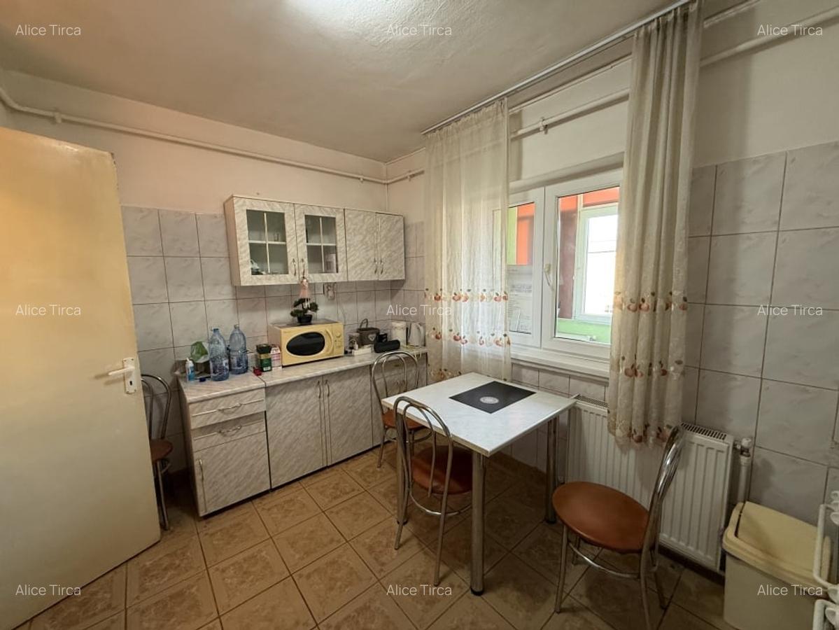 Apartament 3 camere, decomandat, 71.88 mp, cartier 1 Mai, zona Scoala 36 - 7