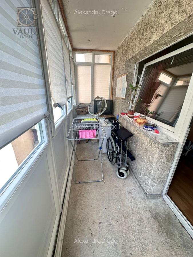 Apartament 3 camere- Decomandat- Titulescu -Piata Victoriei - 17