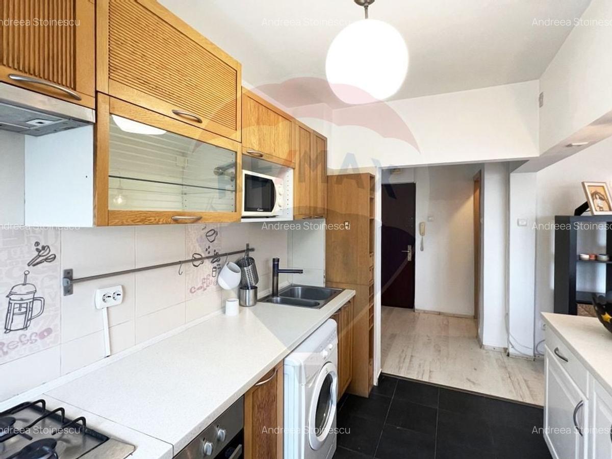 Vanzare apartament spatios,  3 camere - Metrou 1Mai - 7