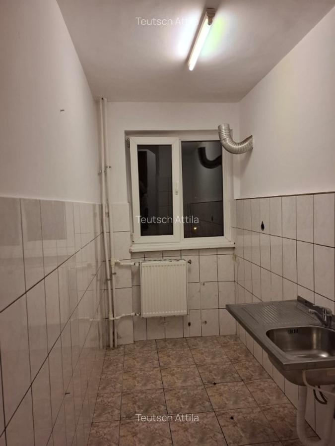Apartamen 2 camere de vanzare - 3