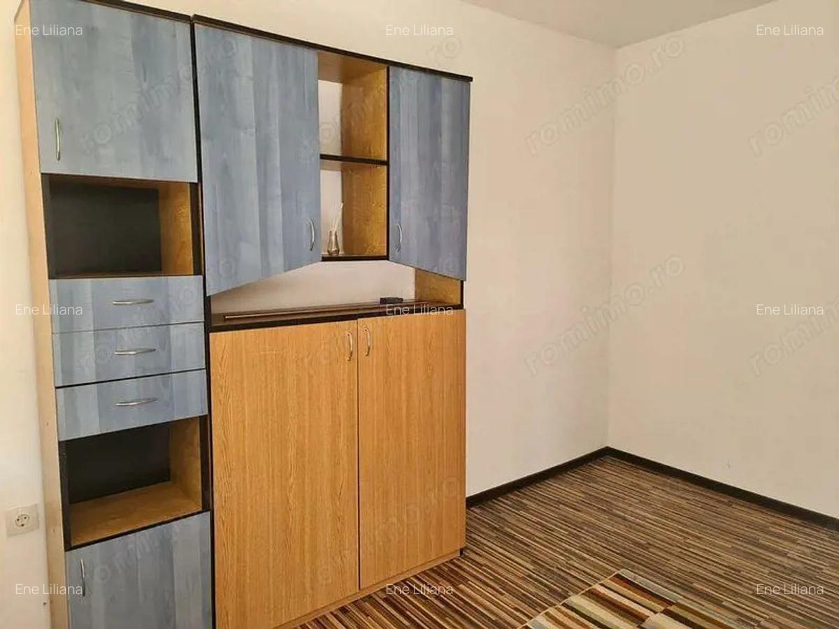 De inchiriat - casa P+1E+M - zona Port, langa liceul de Marina - 6 De inchiriat - casa P+1E+M - zona Port, langa liceul de Marina - 6