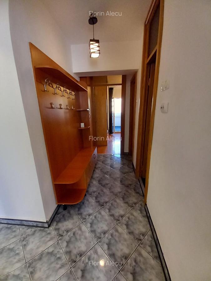 Bd Alexandru Obregia - vanzare apartament 4 camere - 2