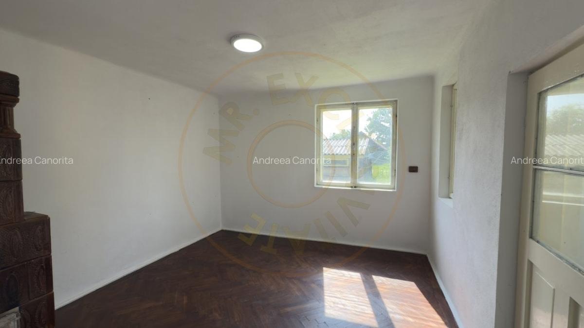 Casa la tara cu teren generos in zona Cateasca -Jud. Arges! - 9