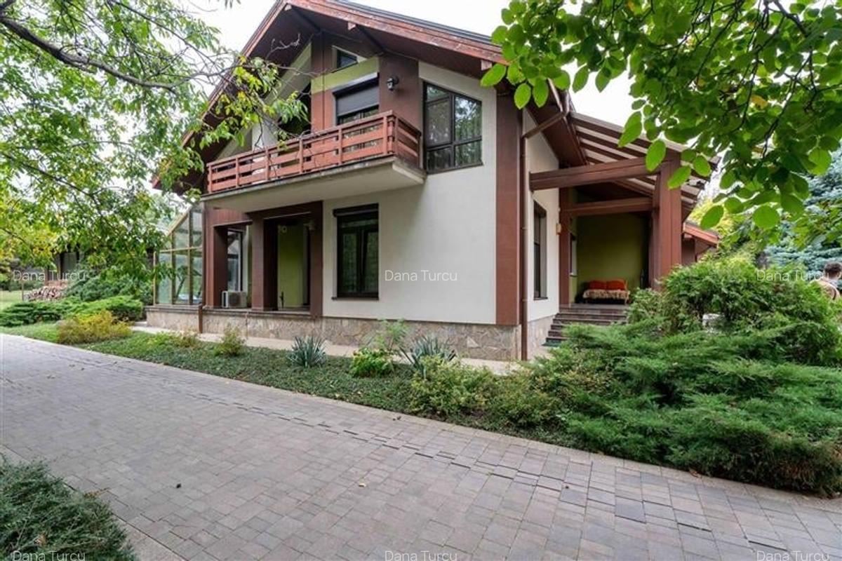 Vila individuala exclusivista cu teren generos in Bucium, Iasi - 1