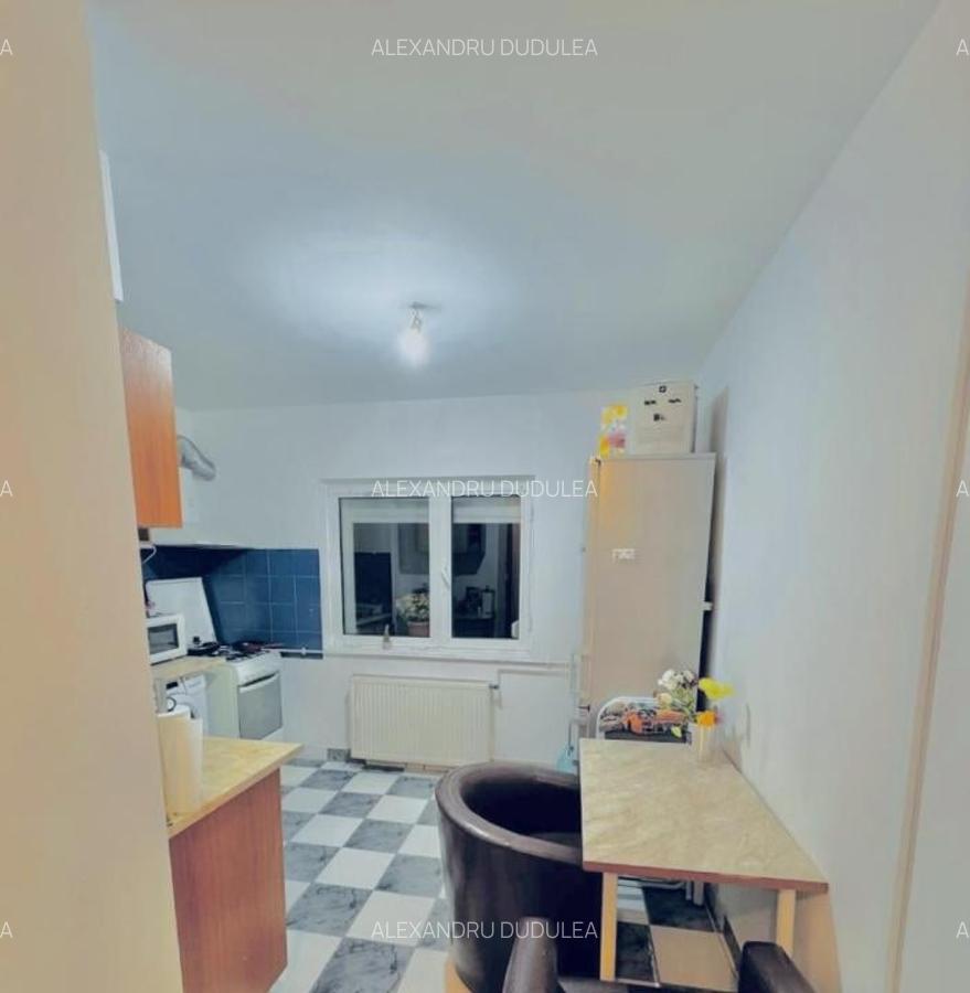 75000 euro -Garsoniera 39mp-bloc 1989 - Timpuri Noi metrou - 9