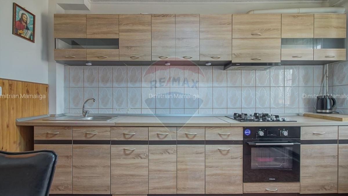 Apartament 3 camere, 2 bai - Str. Independentei, Tractorul - 7