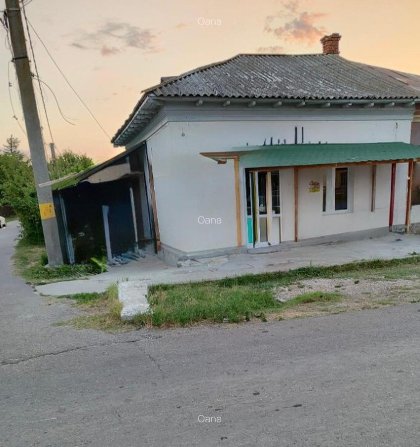 Casa si spatiu comercial in Singureni, Giurgiu - 1