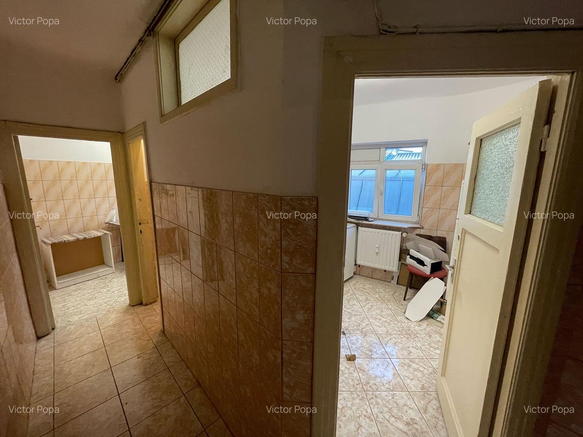 5 camere mansarda vis-a-vis de Palatul Cotroceni - 10