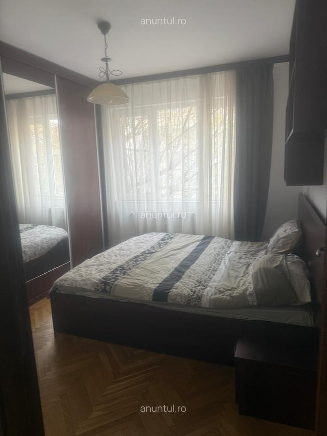Tineretului , metrou - 8