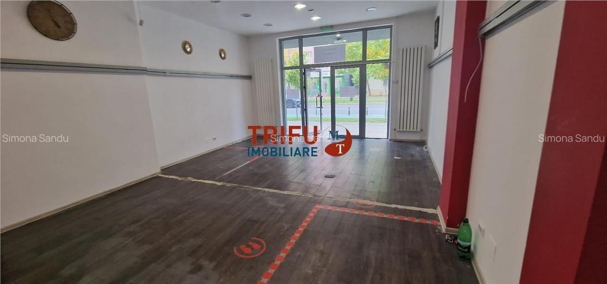 Spatiu cu vad comercial de închiriat în Cetate - 2 Spatiu cu vad comercial de închiriat în Cetate - 2