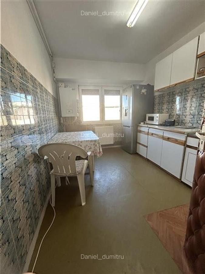 Apartament 3 camere, 2 bai, zona Casa de Cultura - 3