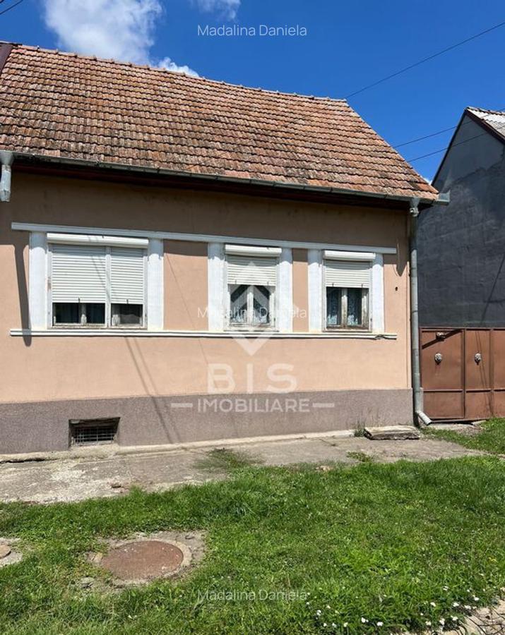 Casa de vanzare in Simione?ti lini?te, spa?iu ?... - 2