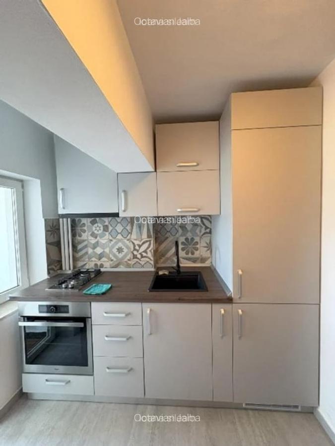 Apartament de 2 camere, decomandat, 60 mp, zona Unirii - Alba Iulia - 8